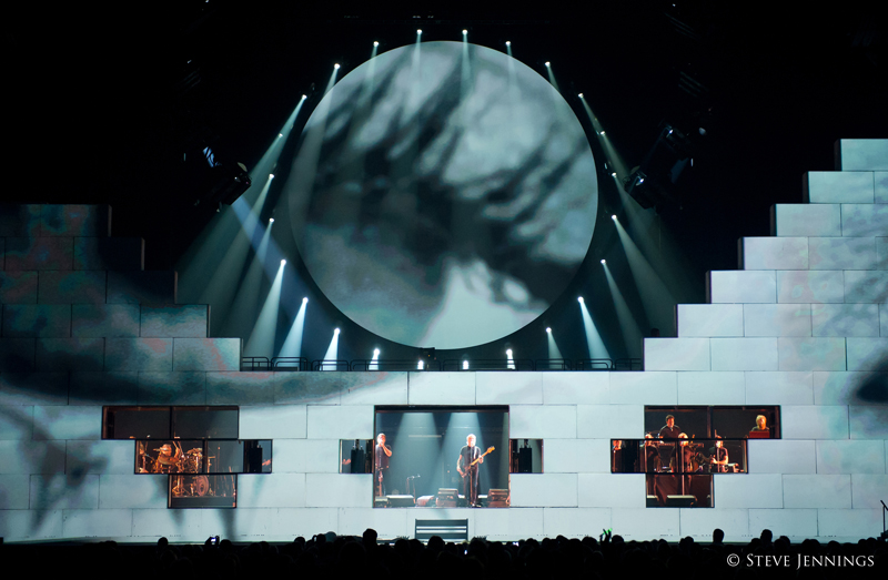 Roger Waters: The Wall Live tour