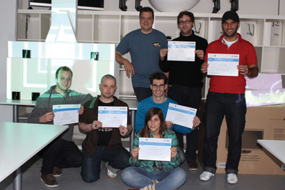 Participants in coolux Expert Warping Training