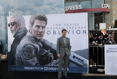 Tom Cruise at film premiere with Absen LED display.