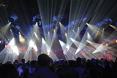 Martin’s MAC Quantum Wash LED fixtures debuted at an event at the Arena Moscow Club