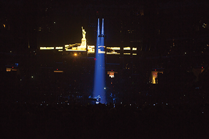 Billy Joel tickling the ivory, center stage. Photo by Myrna Suarez