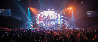 Alan Jackson Tours with Elite Multimedia Lighting, Video Support