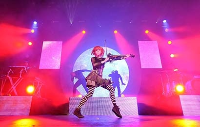 Lindsey Stirling photo by Steve Jennings