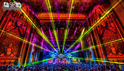 String Cheese Incident lit by Brown Note Productions at the Fox Theater in Oakland, CA. Photo by Brian Spady