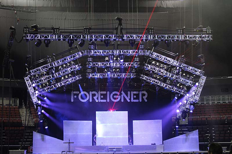 The tour featured Foreigner, Styx and ex-Eagle Don Felder