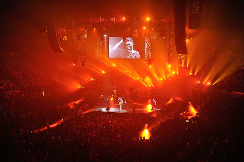 Eric Church The Outsiders tour photo by Steve Jennigns