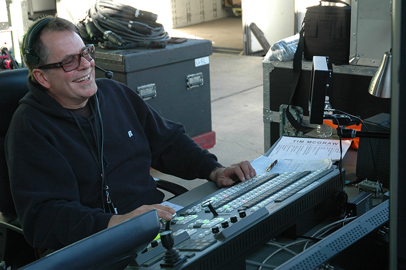 Rob Darcy, directing at a Tim McGraw concert