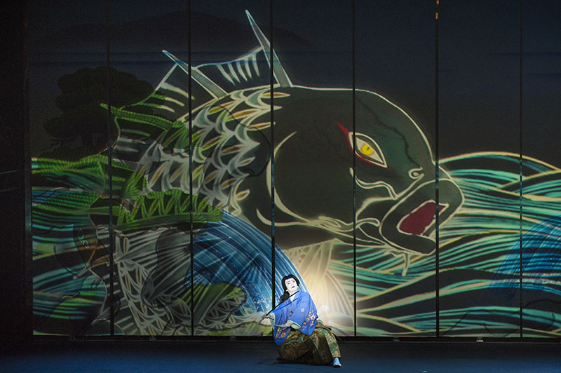 On August 14, thousands gathered at the Fountains of Bellagio in Las Vegas to see the show Panasonic presents Koi-Tsukami (Fight with a Fish), a high-tech water screen projection of a classic summertime Kabuki performance with Japanese Kabuki actors Ichikawa Somegoro (featured in picture) and Nakamura Yonekichi. Photos by Shochiku and teamLab.