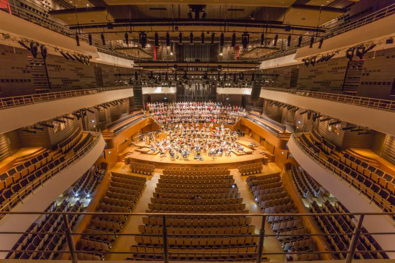 More than a hundred Philips Entertainment Lighting products, including Vari-Lite, Selecon and Showline fixtures, have been installed in the National Forum of Music (NFM) in Wroclaw, Poland.