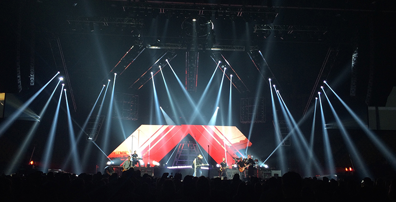 Keith Hoagland, lighting designer and director for Jason Aldean’s Burn It Down tour, included Rogue RH1 Hybrid fixtures from Chauvet Professional in the rig.