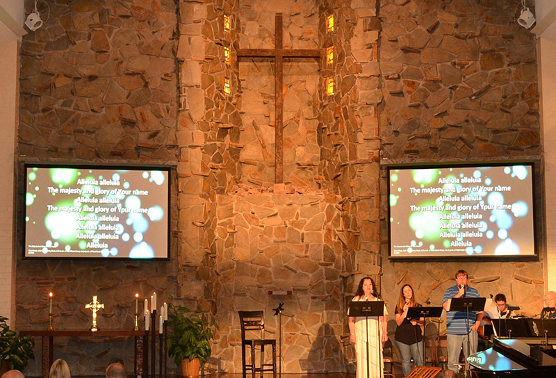 Placentia Presbyterian Church worked with Christian Sound Services of Long Beach, CA on a video projection system that includes two LC-WXL200AL LCD projectors from Rancho Santa Margarita, CA-based Eiki International, Inc.