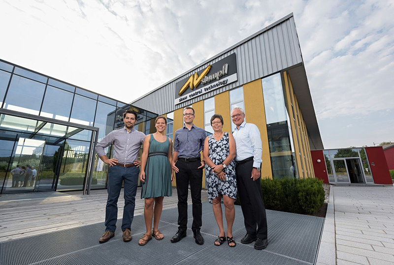 AV Stumpfl's Monoblox screens were used at the event. Pictured here, staff members with their award.