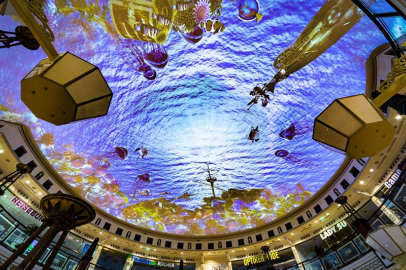 The installation makes use of 15 AV Stumpfl’s Wings VIOSO software packages for calibration and projection mapping, 15 Wings VIOSO servers for playback of high-resolution content, Wings Touch for simplified operation and Wings Avio Manager for system control and communication between system components.