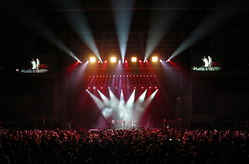 Frankie Ballard and 1000 Horses also performed.