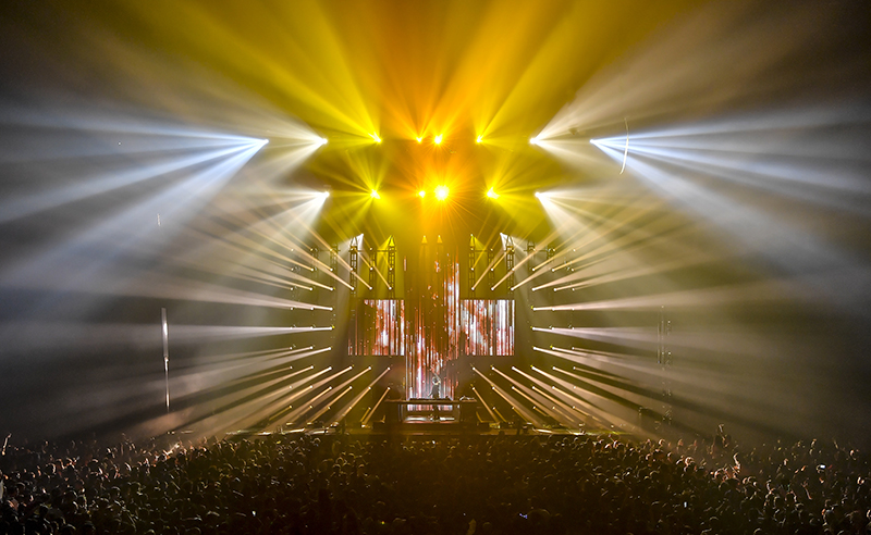 Martin Garrix 2017 tour photo by Steve Jennings