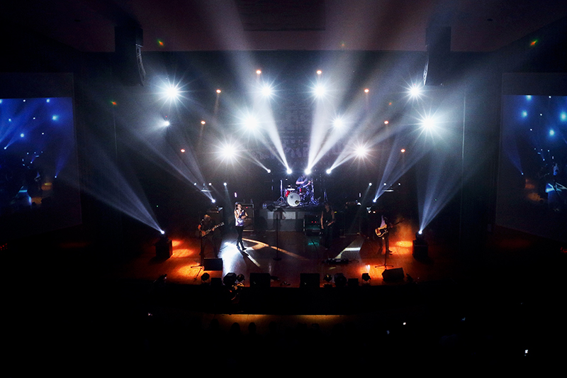 The Red Jumpsuit Apparatus performed at the North Syracuse Junior High Auditorium on March 31, with Civil Servants opening the show.