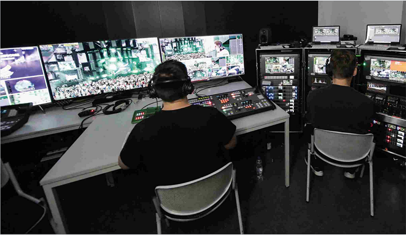 The production crew used gear including ATEM 2 M/E Production Studio 4K, Smart Videohub routers and a series of Teranex AV standards and frame rate converters from Blackmagic Design.