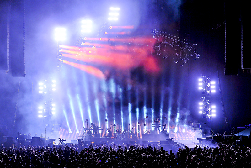 The band is pictured at their Oct. 10 tour stop at Oracle Arena in Oakland, CA. The tour began May 5 and runs through July 2018. Photo by Steve Jennings