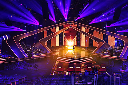 LD Manuel da Costa Specifies Robe Gear for The Voice of Germany