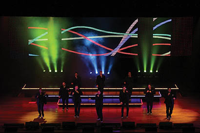 PixelFLEX LED Curtains Offer Space Saving Solution for Straight No Chaser Tour