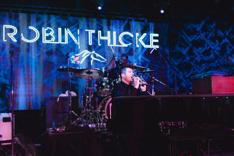 Robin Thicke performed. Photo by Frazer Harrison Photography